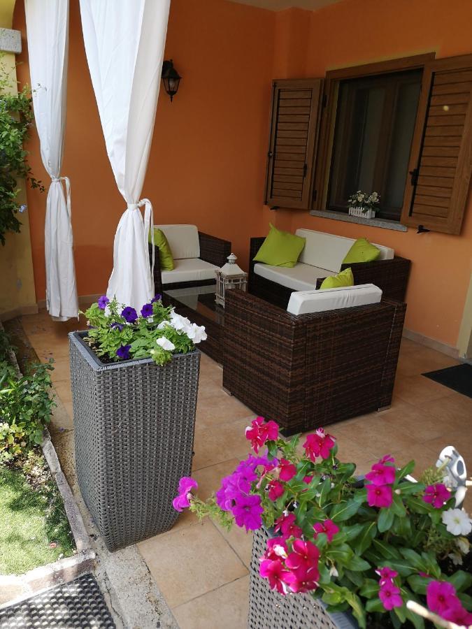 Villa Casa Con Giardino à Olbia Extérieur photo