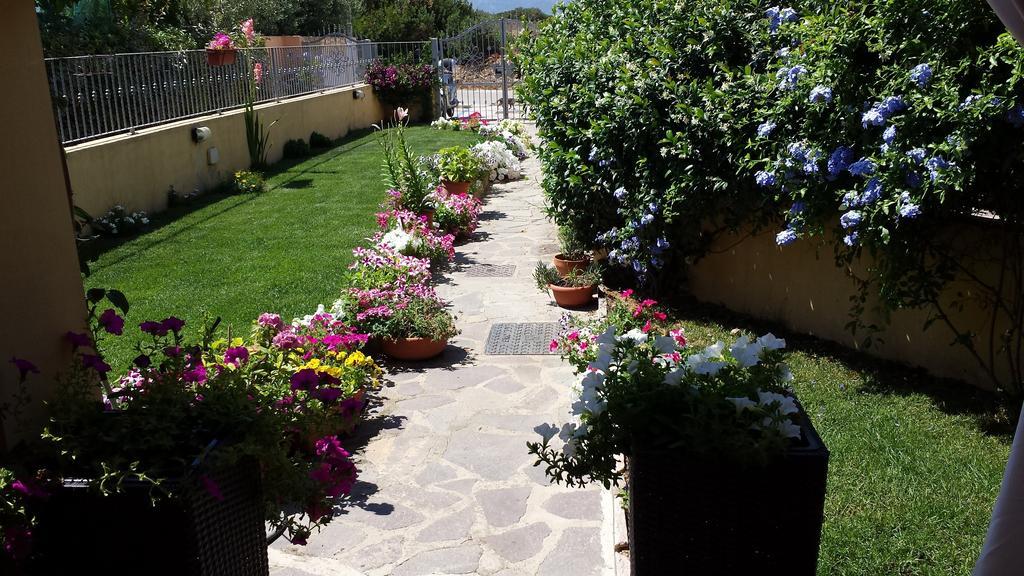 Villa Casa Con Giardino à Olbia Chambre photo