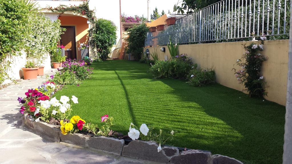 Villa Casa Con Giardino à Olbia Extérieur photo
